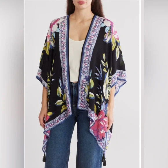 NEW! Vince Camuto Rayon Kimono Style Wrap, Ruana Black Floral OSFM - Picture 3 of 16